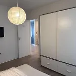 Apartamento A Cjase Di Luca